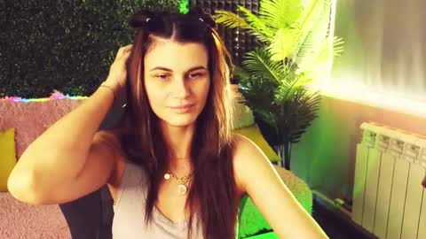 Snapshot of emilytucker chatting on September 26, 5:38 am Emily online show from September 26, 5:38 am