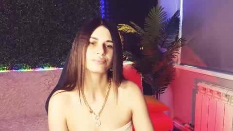 Snapshot of emilytucker chatting on October 15, 2:03 am Emily online show from October 15, 2:03 am