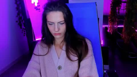 Emily online show from September 15, 8:00 am