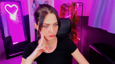 Emily online show from December 13, 11:23 am