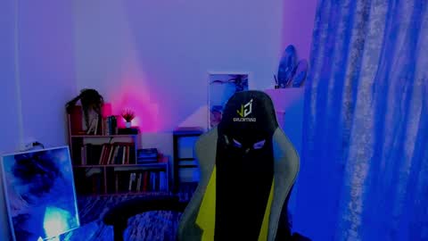 Emily online show from January 9, 9:37 am