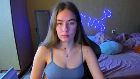 Emily online show from April 14, 10:48 am