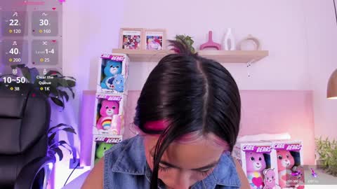 Emily Bank online show from January 22, 11:32 pm
