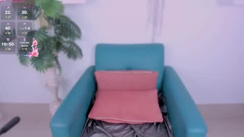 emilyy_kim online show from February 12, 6:42 pm