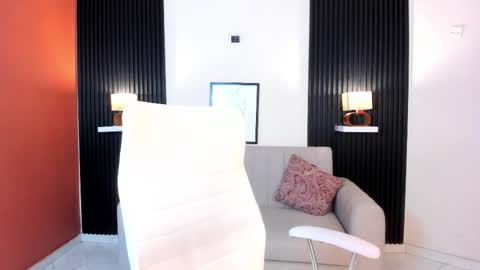 emilyy_kim online show from October 14, 11:51 pm