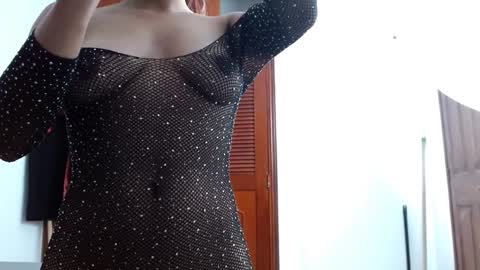emilyzans07 online show from December 21, 5:50 pm