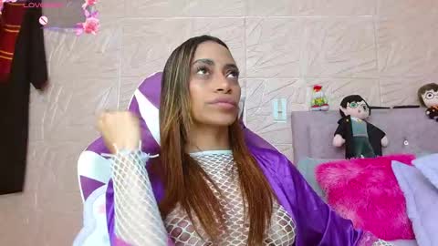 Snapshot of emilyzans07 chatting on October 25, 9:10 pm emilyzans07 online show from October 25, 9:10 pm