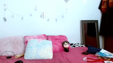 emilyzans07 online show from January 31, 6:36 pm
