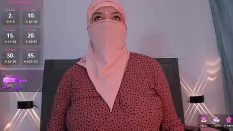 Snapshot of emira199 chatting on September 22, 7:34 pm emira199 online show from September 22, 7:34 pm