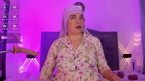 Snapshot of emira199 chatting on October 7, 8:24 pm emira199 online show from October 7, 8:24 pm