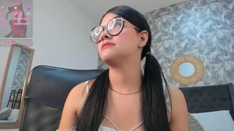 emma  online show from September 9, 1:33 pm