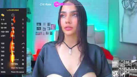 Snapshot of emma__15 chatting on December 3, 4:39 pm emma online show from December 3, 4:39 pm