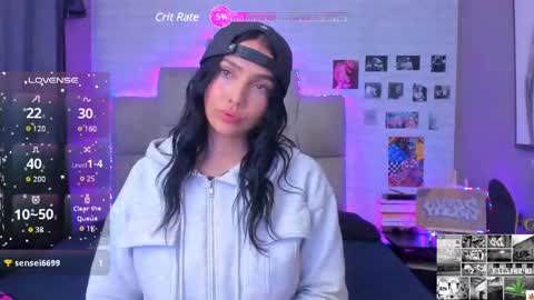 Snapshot of emma__15 chatting on February 6, 5:03 am emma online show from February 6, 5:03 am
