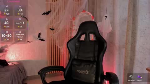   online show from October 28, 9:08 pm