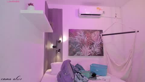 Snapshot of emma_alice_ chatting on September 17, 12:14 pm Alice online show from September 17, 12:14 pm