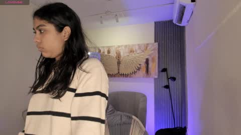 Snapshot of emma_alice_ chatting on December 27, 11:50 am Alice online show from December 27, 11:50 am