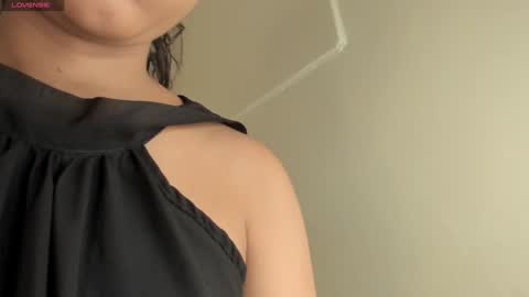 Snapshot of emma_alice_ chatting on December 12, 11:40 am Alice online show from December 12, 11:40 am
