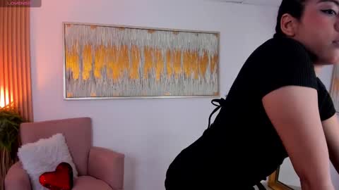 Snapshot of emma_alice_ chatting on February 26, 12:27 pm Alice online show from February 26, 12:27 pm