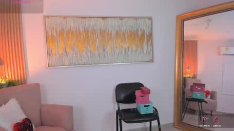 Snapshot of emma_alice_ chatting on March 7, 12:34 pm Alice online show from March 7, 12:34 pm