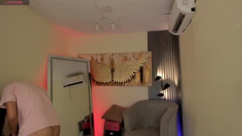 Snapshot of emma_alice_ chatting on December 11, 12:02 pm Alice online show from December 11, 12:02 pm