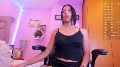 Emma Anturin online show from October 2, 9:31 pm