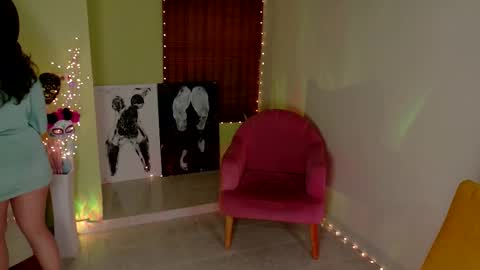 Emma online show from October 23, 7:42 pm