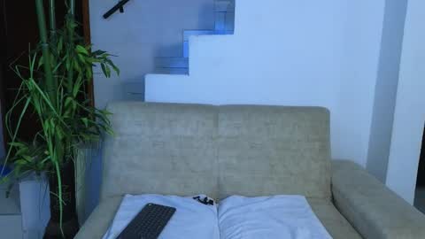 Emma Blue  modelo independiente online show from March 3, 4:07 am