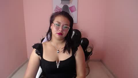 Emma burt online show from January 8, 8:13 pm