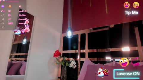 Snapshot of emma_carterr1 chatting on January 4, 7:23 pm pau online show from January 4, 7:23 pm