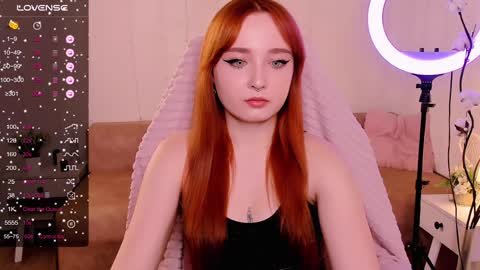  Emma   online show from December 12, 5:52 am