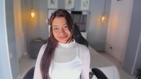 Emma online show from October 16, 10:12 pm