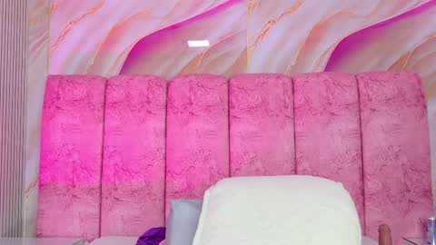 Emma online show from April 12, 7:55 am