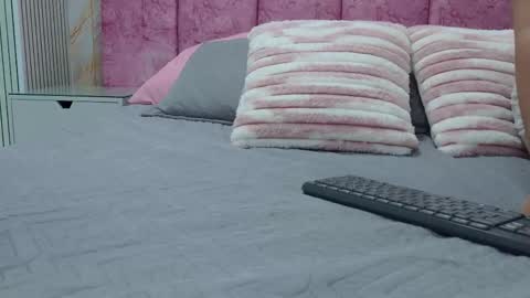 Emma online show from March 3, 3:01 am