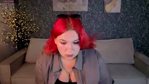Emma Davise online show from July 14, 1:17 am