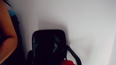 emma online show from December 1, 1:09 am