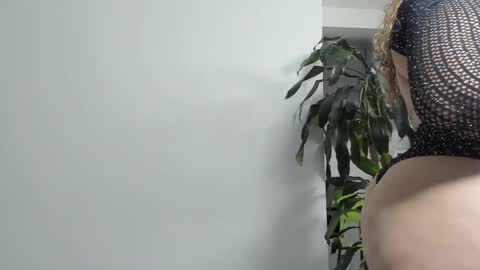 Emma online show from January 15, 7:01 pm