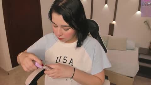 E M M A online show from March 4, 2:18 am