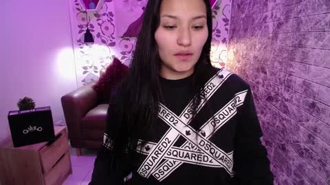 Snapshot of emma_garciaa_ chatting on January 28, 3:36 am emma online show from January 28, 3:36 am