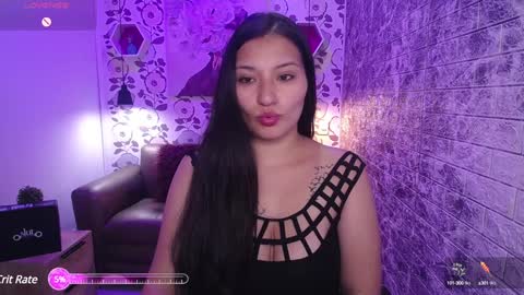 Snapshot of emma_garciaa_ chatting on December 28, 3:58 am emma online show from December 28, 3:58 am