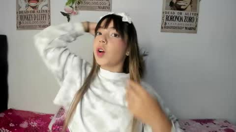 emma_grayys online show from June 7, 6:15 pm