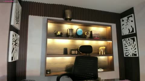 Snapshot of emma_jhoons chatting on September 28, 11:37 am emma_jhoons online show from September 28, 11:37 am