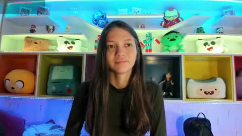 Snapshot of emma_jhoons chatting on September 24, 11:09 am emma_jhoons online show from September 24, 11:09 am