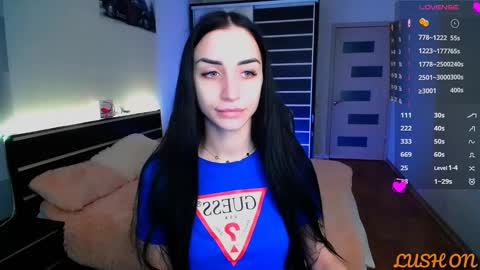 Emma online show from December 7, 11:40 am