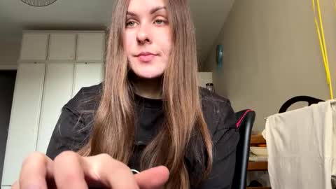 Snapshot of emma_just chatting on February 11, 10:47 am emma_just online show from February 11, 10:47 am