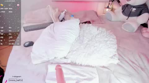 Emma online show from March 1, 7:30 am