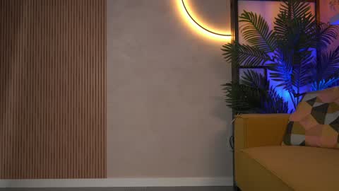 Snapshot of emma_land chatting on October 31, 3:41 am online show from October 31, 3:41 am