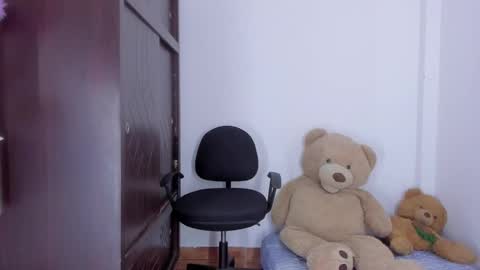 whises lits        online show from September 27, 2:24 pm