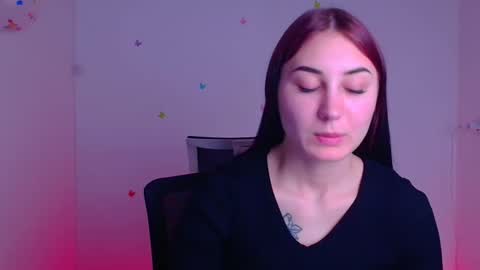 Snapshot of emma_loon chatting on March 12, 6:29 am Emma online show from March 12, 6:29 am