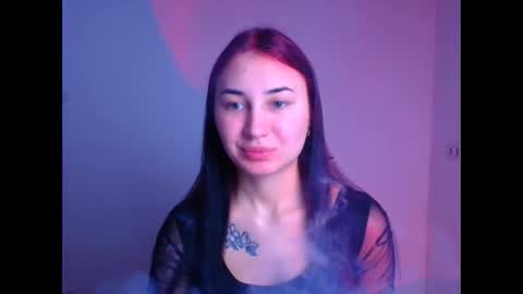 Snapshot of emma_loon chatting on February 5, 5:52 am Emma online show from February 5, 5:52 am