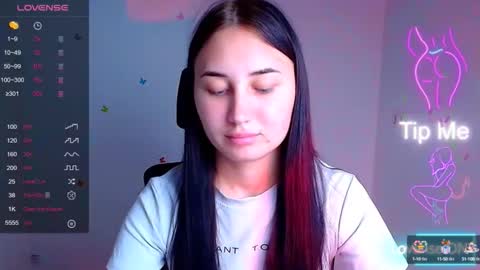 Snapshot of emma_loon chatting on September 14, 6:22 am Emma online show from September 14, 6:22 am